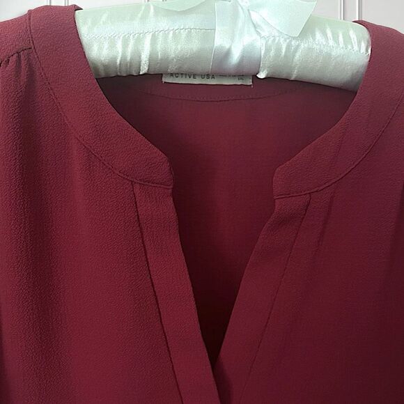 Active USA Cranberry Red V Neck Flutter Sleeve Top Sz 1X - Picture 4 of 8